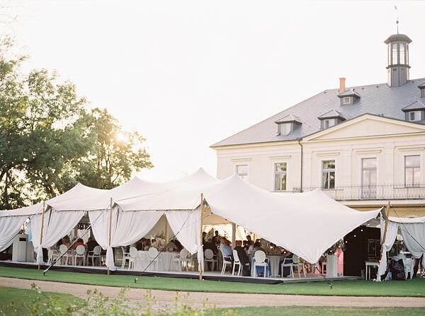 Stan na svatbu Chateau Mcely